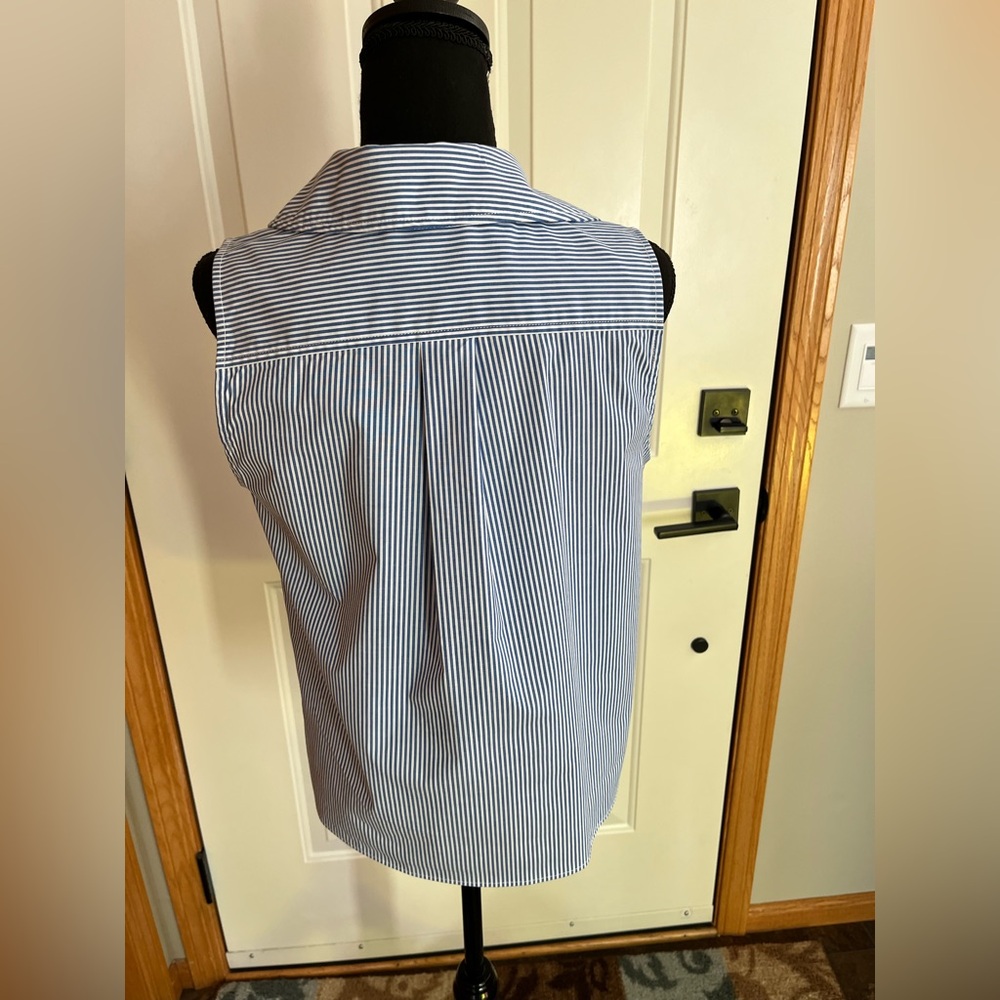 Women’s Casa Cabana blue white pinstripe sleeve collar button shirt. Size small - Picture 3 of 12